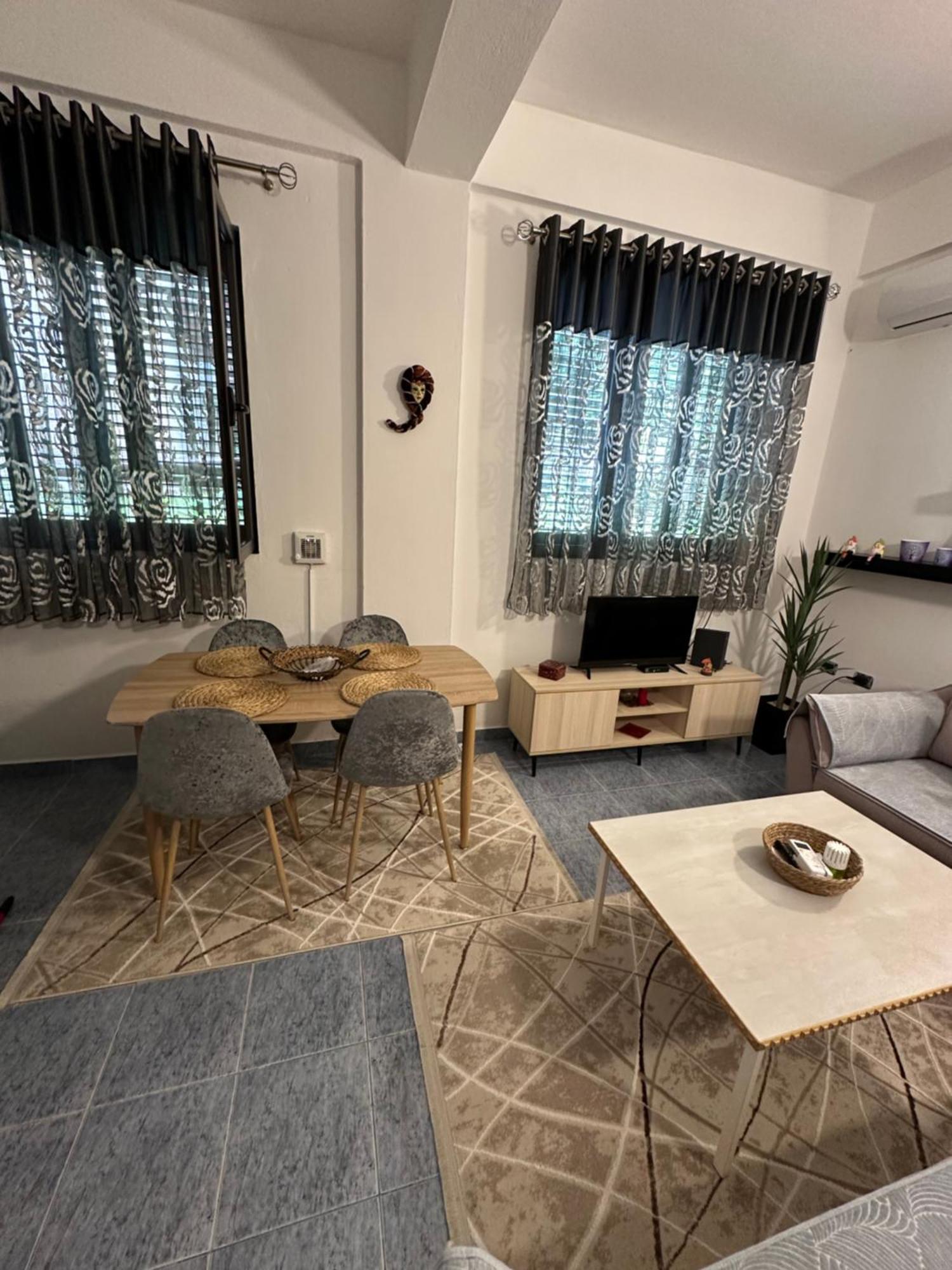 Apartment Near The Centre Of Tirana Exterior photo
